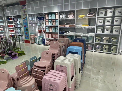昌平东关新开一家1500㎡小商品市场,就在金五星市场五层